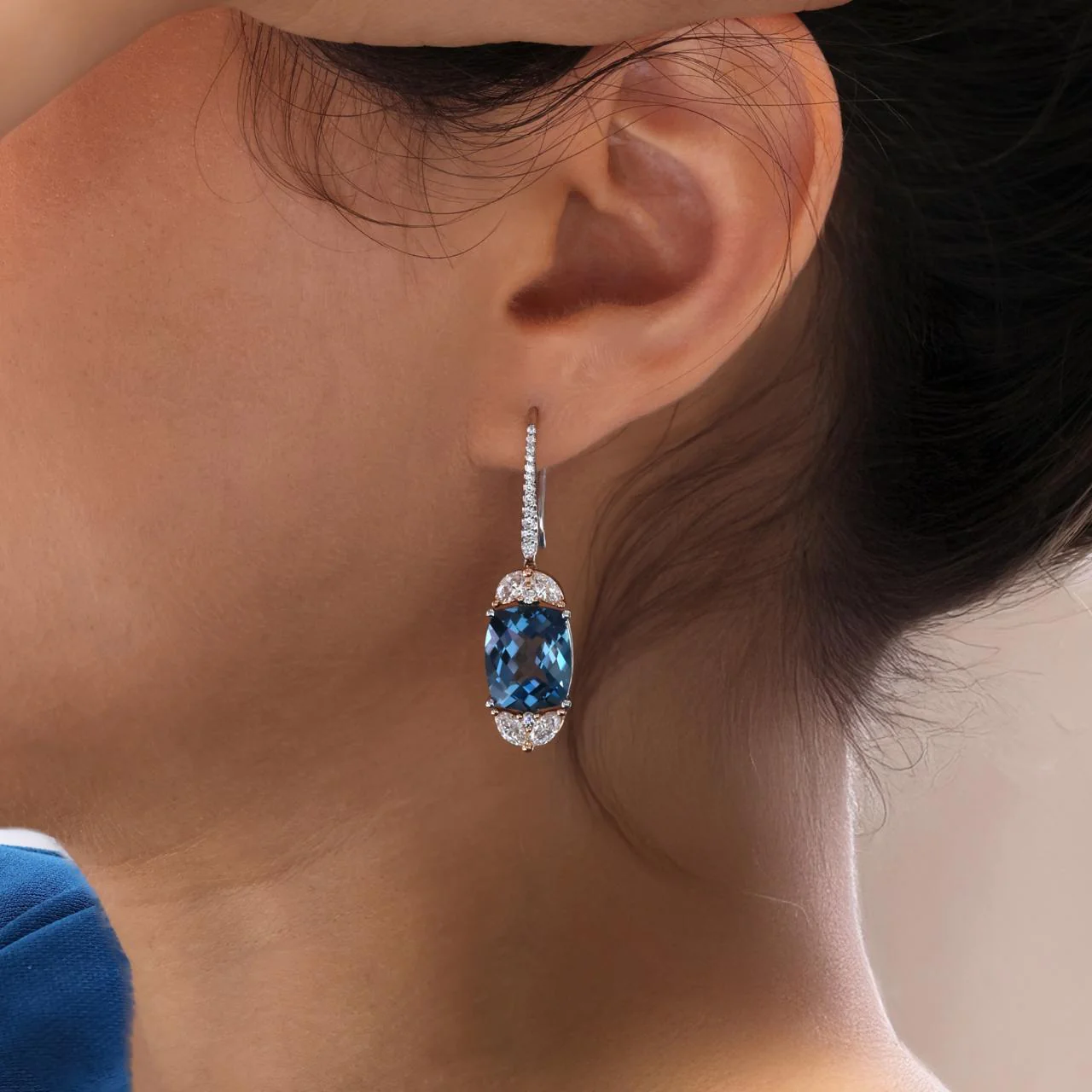 Luce Azzurra - 18ct rose and white gold 2=12.60ct cushion London blue topaz and diamond hook earrings - Image 2