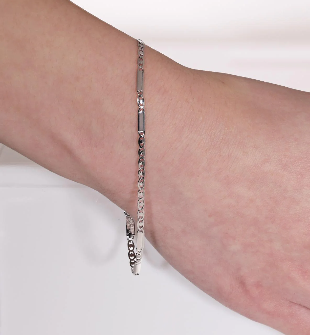 18ct white gold 21cm mens bracelet - Image 2