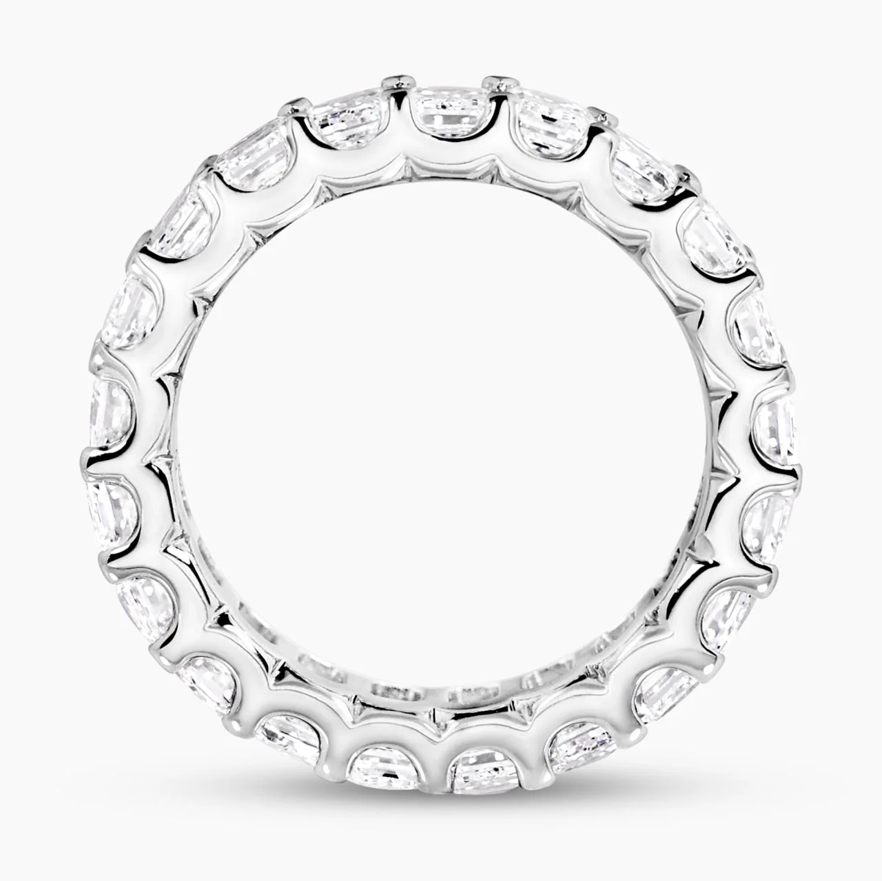 18ct white gold 5.37ct Emerald cut diamonds full circle ring in a claw setting - Image 3