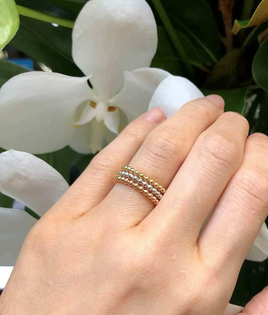 18ct White Gold Full Circle Ball Ring - Image 4