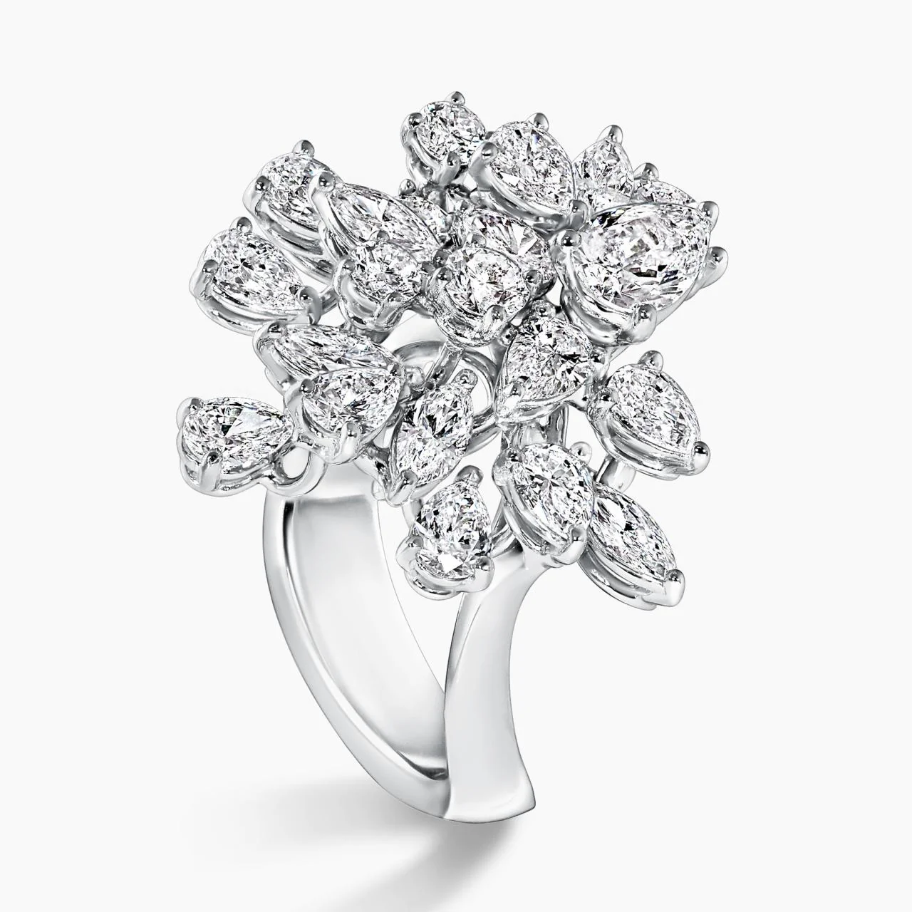 18ct white gold pear, marquise and round brilliant cut diamonds ring - Image 4