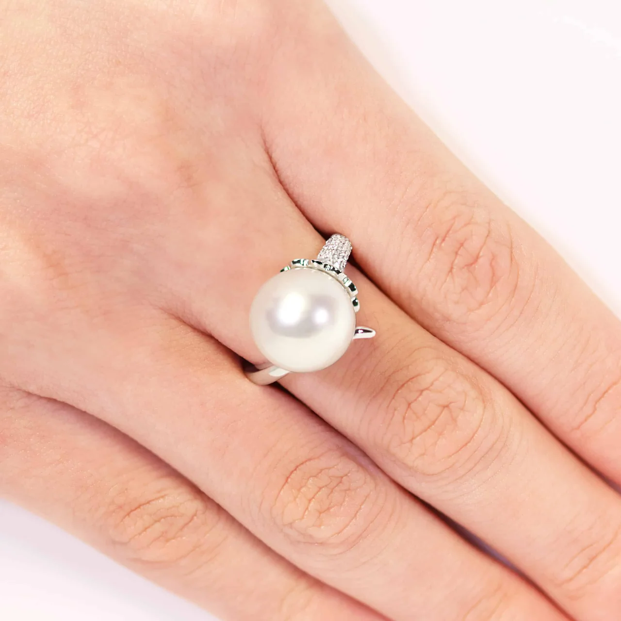 18ct white gold South Sea pearl and diamond ring - Image 3