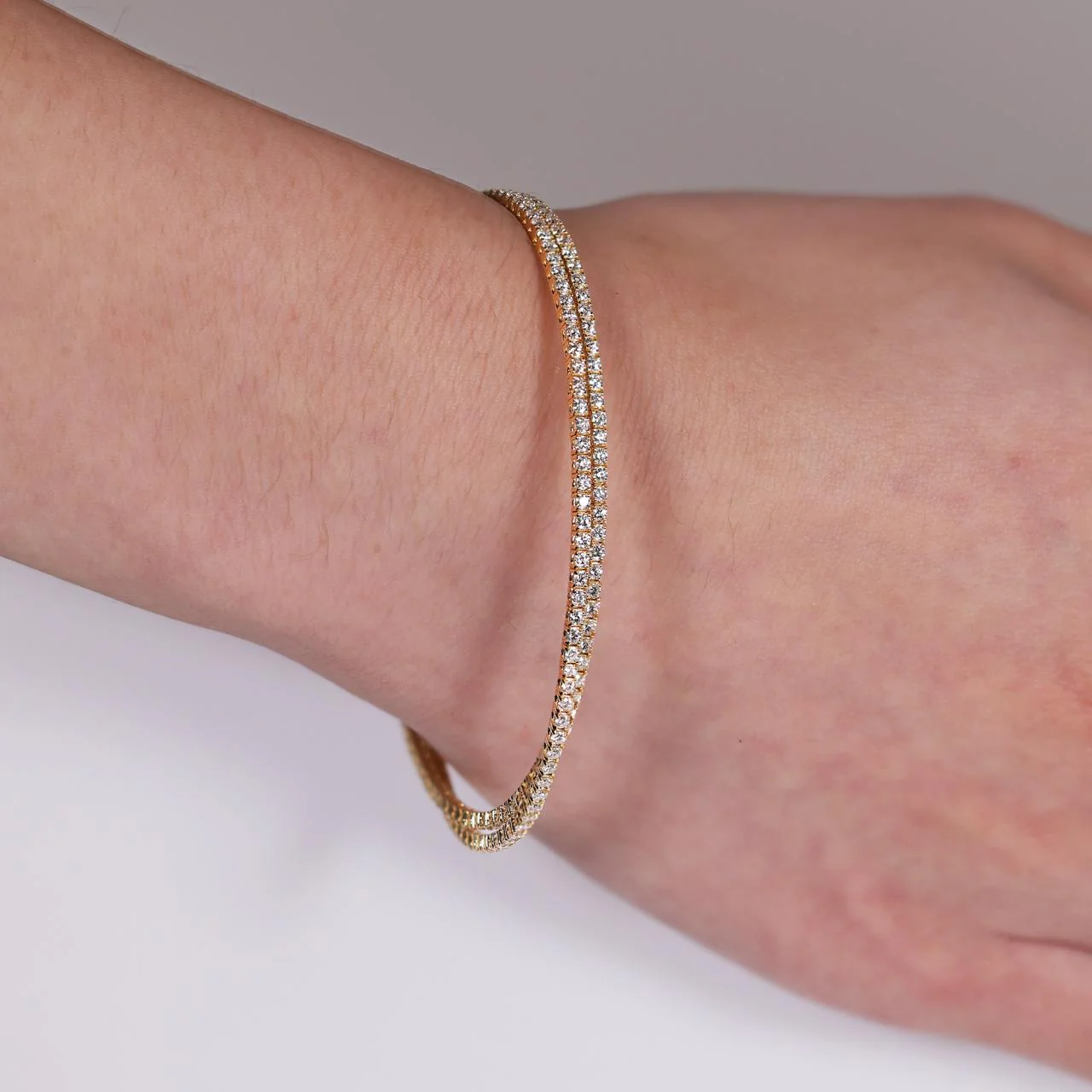 18ct yellow and white gold double layered diamond claw set bangle - Image 2