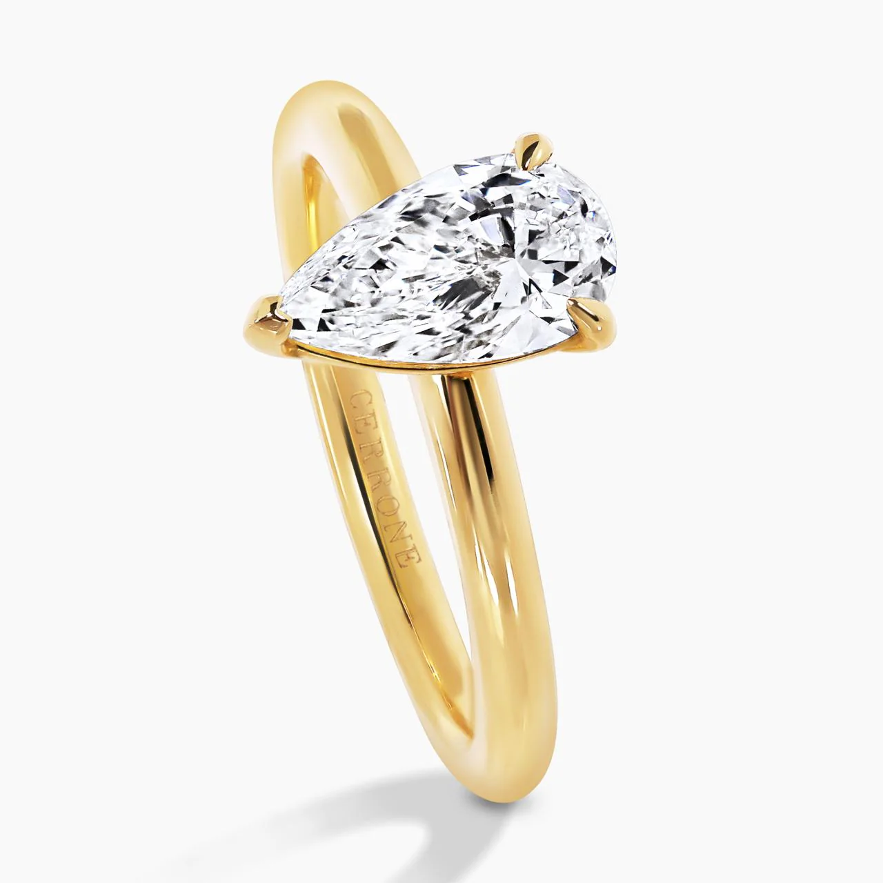 18ct yellow gold 1.09ct pear shaped diamond solitaire engagement ring in a three claw setting - Image 3