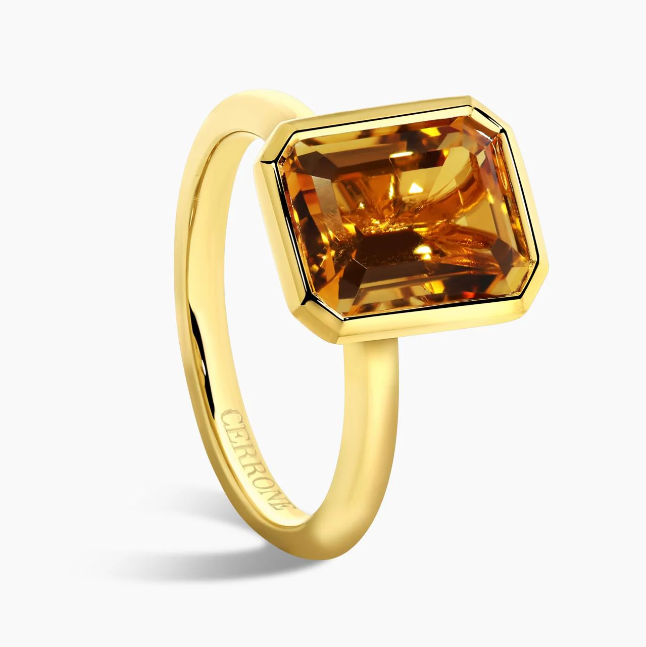 18ct yellow gold 2.98ct emerald cut citrine ring in bezel setting - Image 2