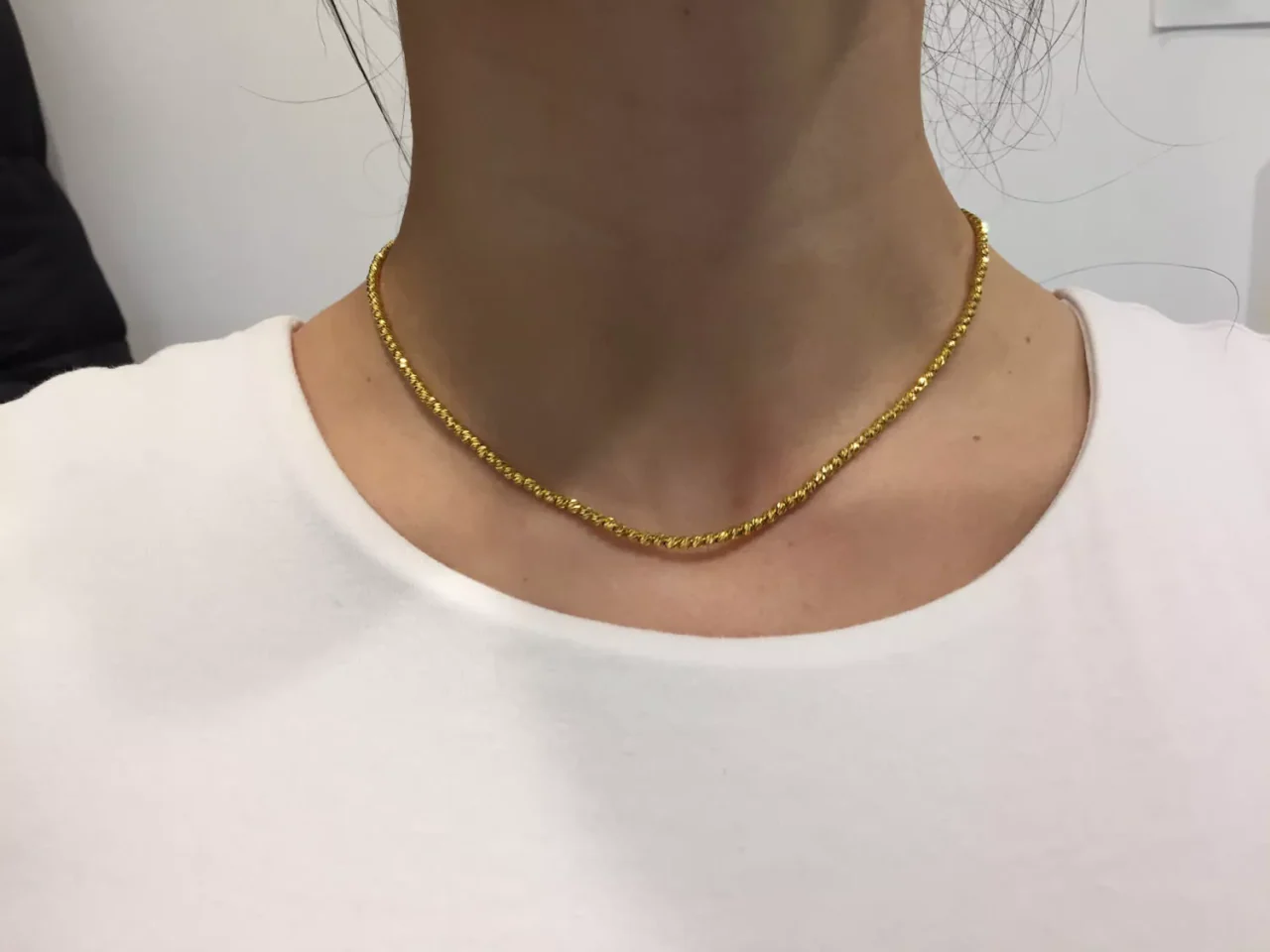 18ct yellow gold 40cm ball necklace - Image 2