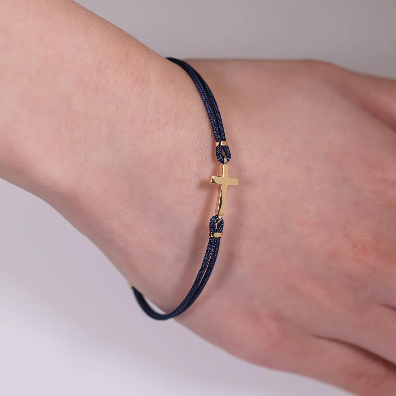 18ct yellow gold cross navy cotton rope bracelet 20cm - Image 2