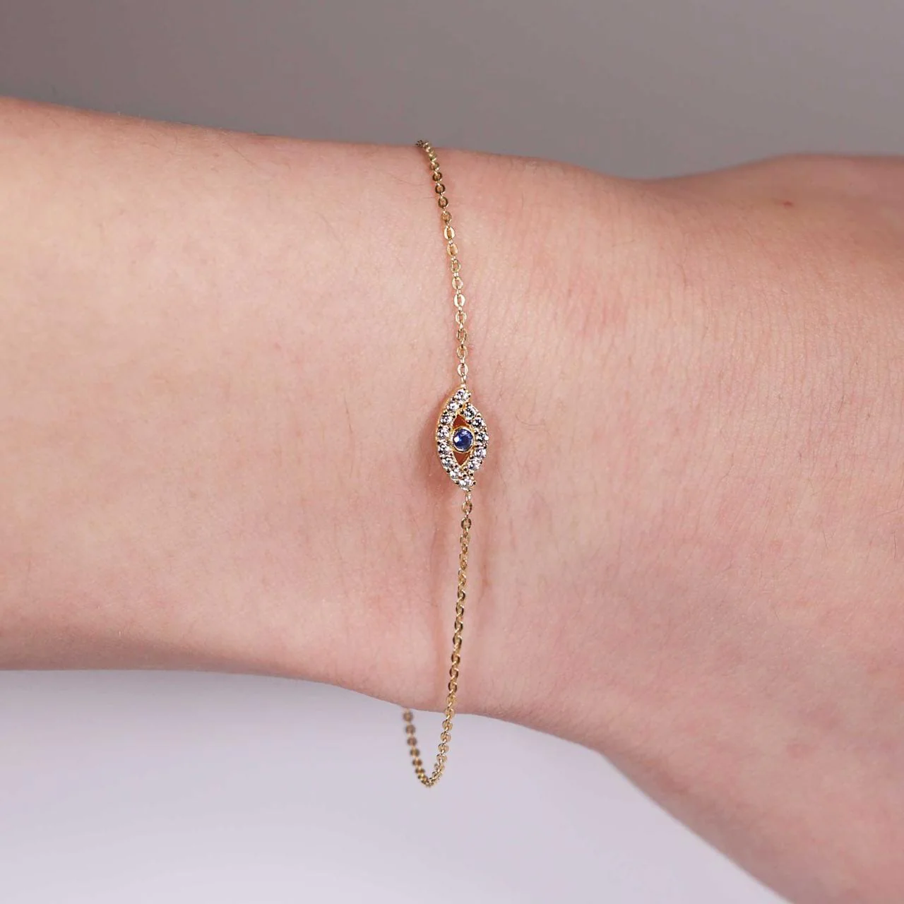 18ct yellow gold cubic zirconia set evil eye bracelet - Image 2