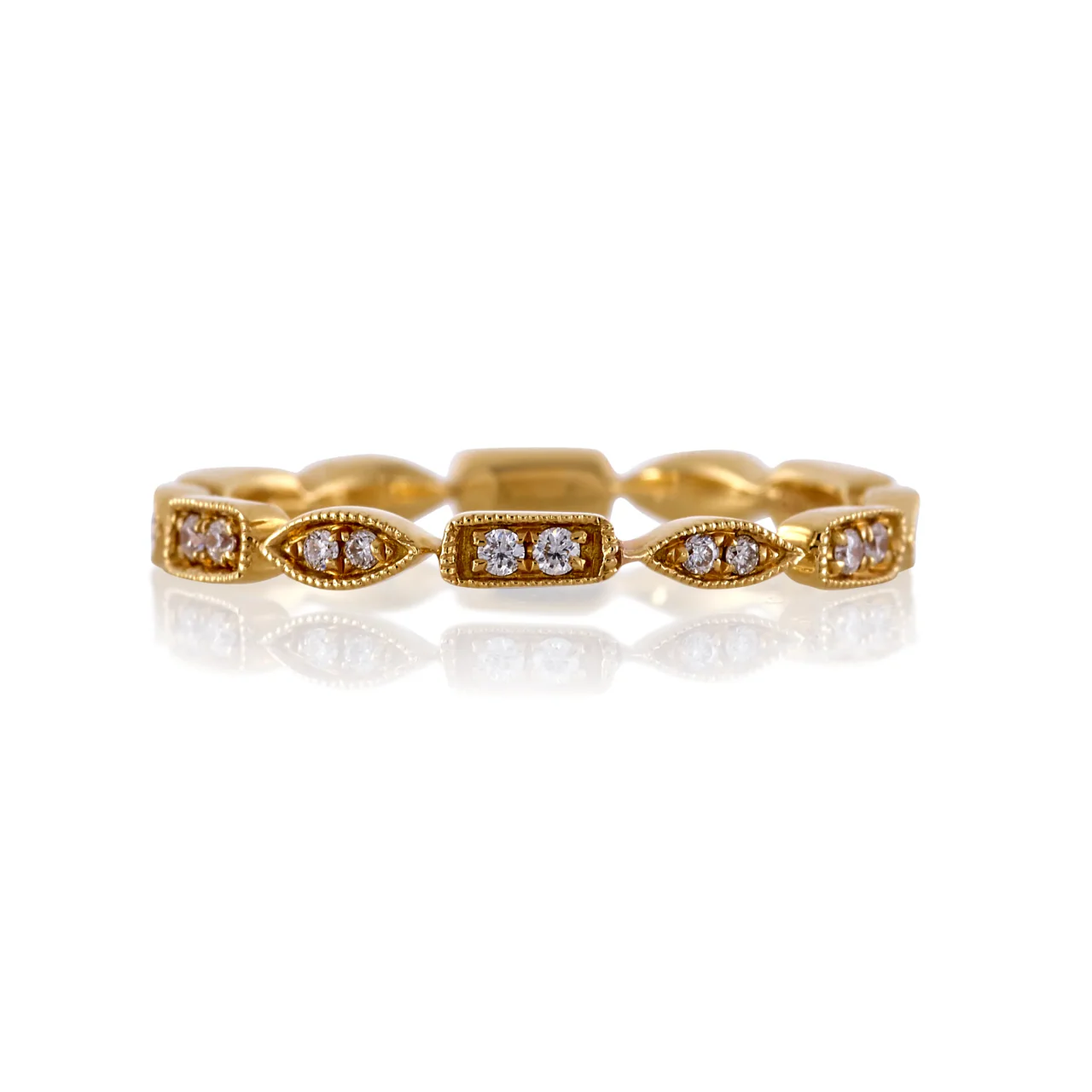 18ct yellow gold round brilliant cut diamond shaped stacking ring