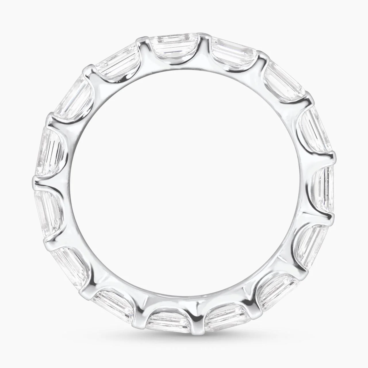 Platinum emerald cut diamond ring - Image 4