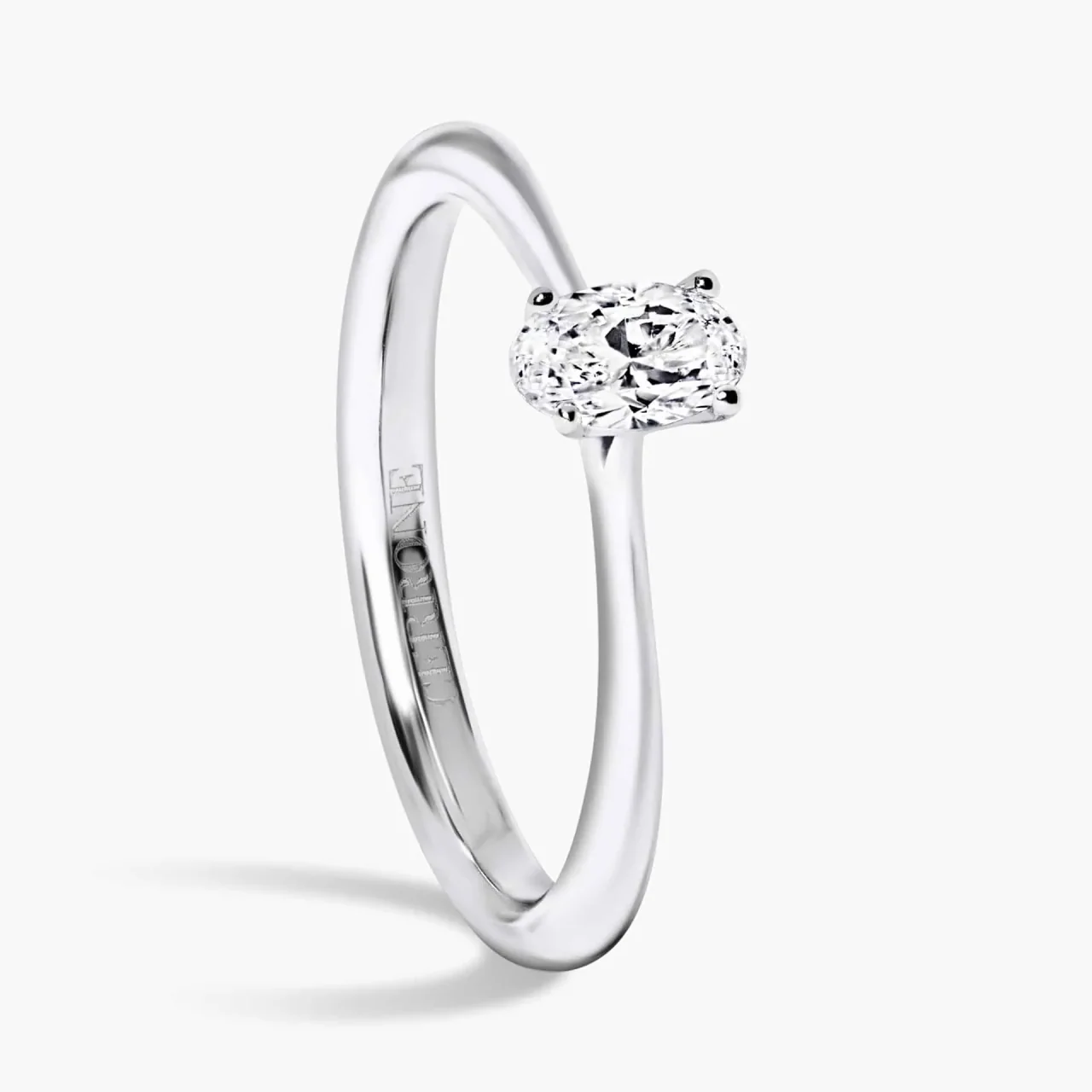 PUGLIA 18ct white gold 0.30ct F VS2 oval diamond solitaire ring - Image 2